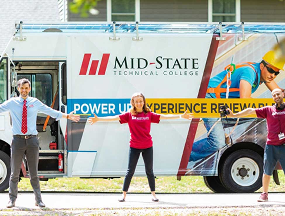 Mid-State students standing six feet apart