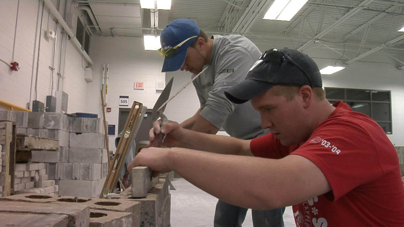 Bricklaying workers