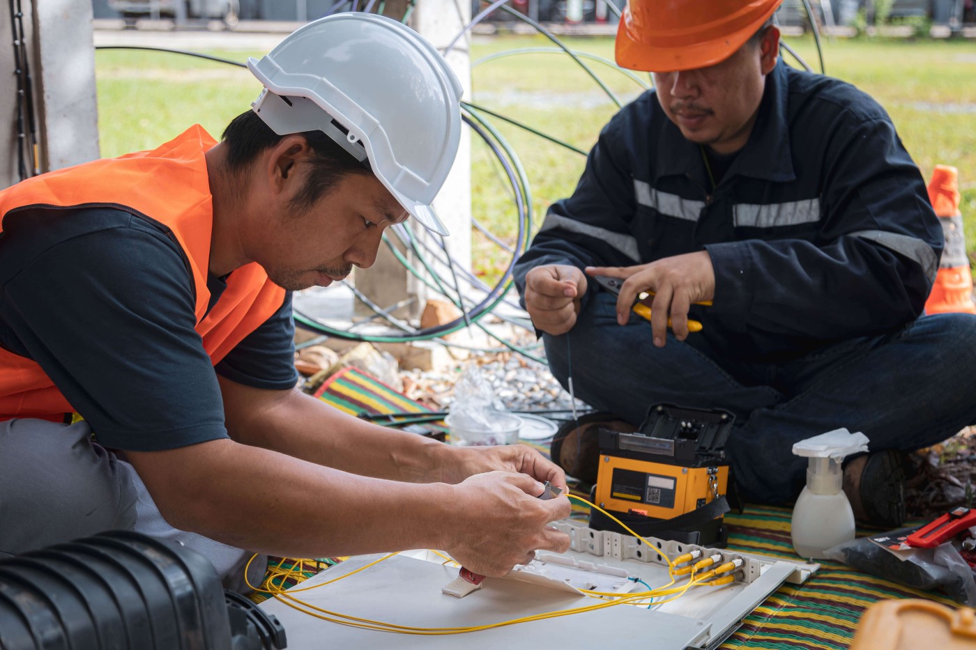 Fiber Optic Technicians